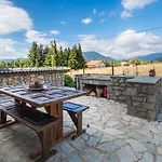 Dianne - Your In Mount Parnassos