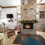 Dianne - Your In Mount Parnassos *